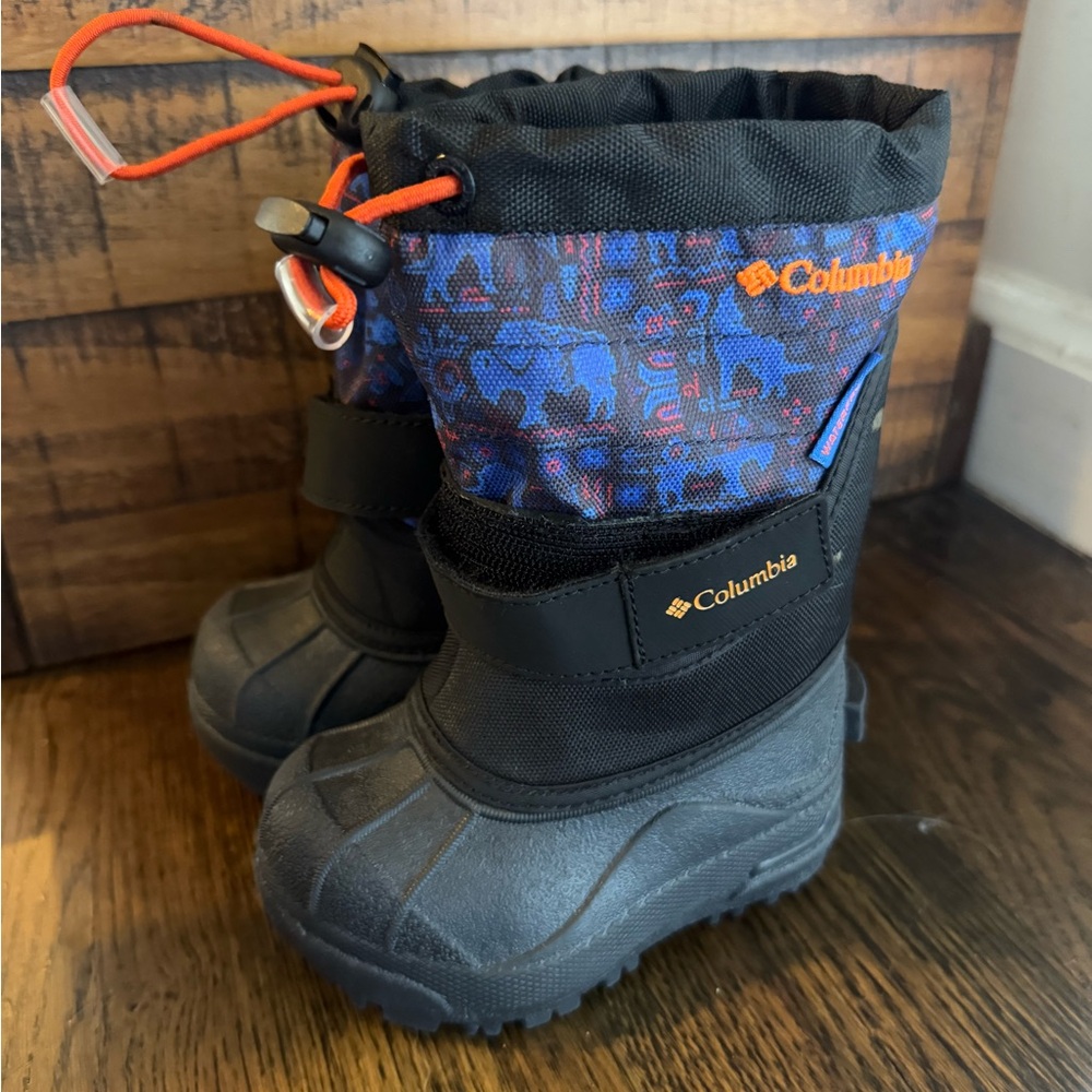Columbia Kids' Black and Blue Patterned Snow Boots